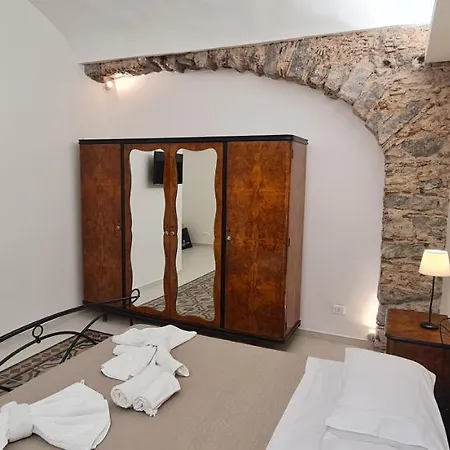 Guest house Sikeliafourrooms Catania
